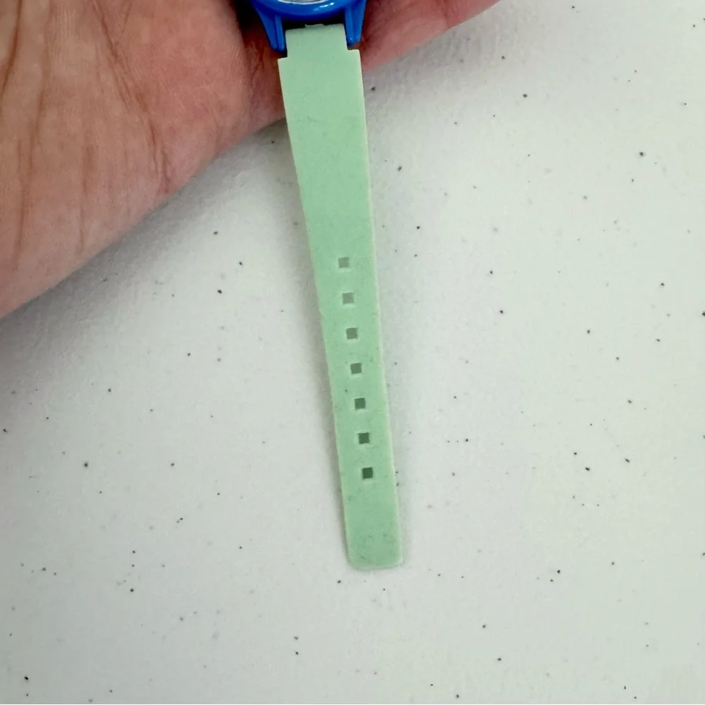 Vintage 1997 HASBRO Monopoly Blue and Green Watch with 500 dollar bills